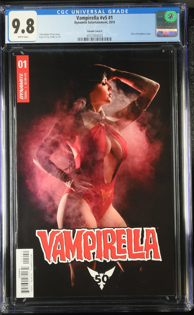 Vampirella 1 Cosplay Variant CGC 9.8